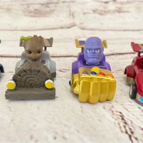 MARVEL AVENGERS Limited Edition Pull Back Race Cars - Picture 12 of 12